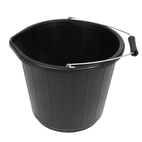 Plastic builder bucket